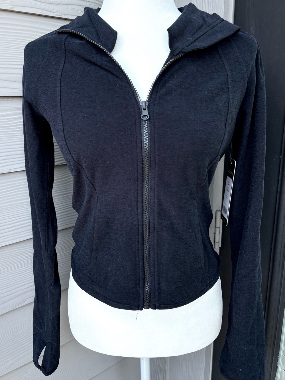 Yogalicious Lux Heather Black Zip Up Athletic Jacket NWT Thumbhole Small